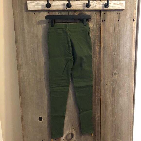🌟host pick 🌟1 S/M left🌟Stretchy Moto Pants - Picture 4 of 5